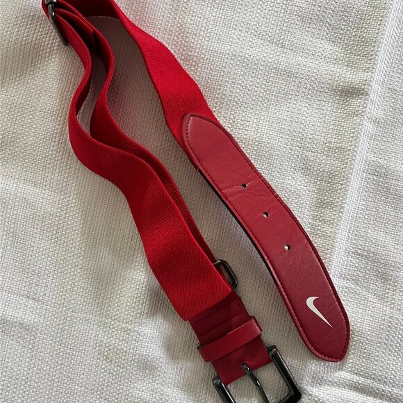 Nike Belt one size elastic stretch with faux leather Red Baseball Youth - 0124 - Picture 3 of 3